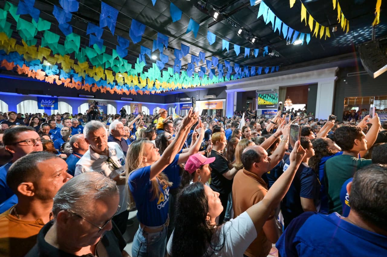 O evento serviu como uma demonstração de força da chapa liderada por Álvaro Dias e Babá Pereira