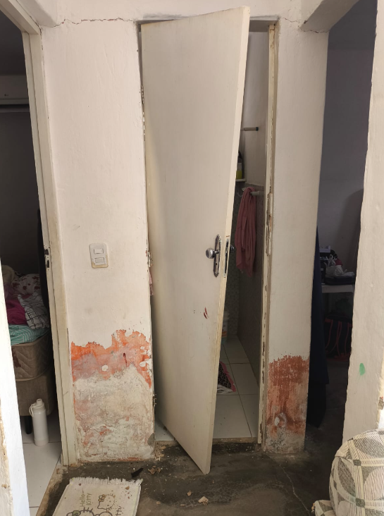 Rastro de destruição pode ser visto por toda a residência. Foto: Divulgação/PCRN