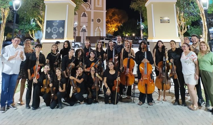 A Orquestra Aldo Parisot foi criada com o objetivo de ampliar o acesso de crianças e adolescentes à educação musical, especialmente meninas que vivem em situações de vulnerabilidade social.