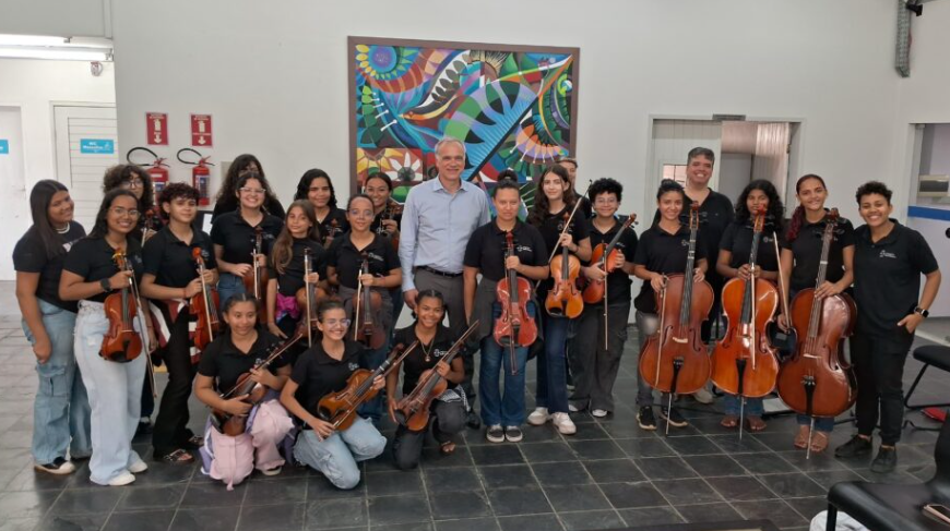 Para as meninas que ingressarem na turma de Currais Novos, a experiência poderá representar não apenas o primeiro contato com um instrumento musical, mas também uma oportunidade de desenvolver habilidades relacionadas à concentração, disciplina, convivência e trabalho coletivo.