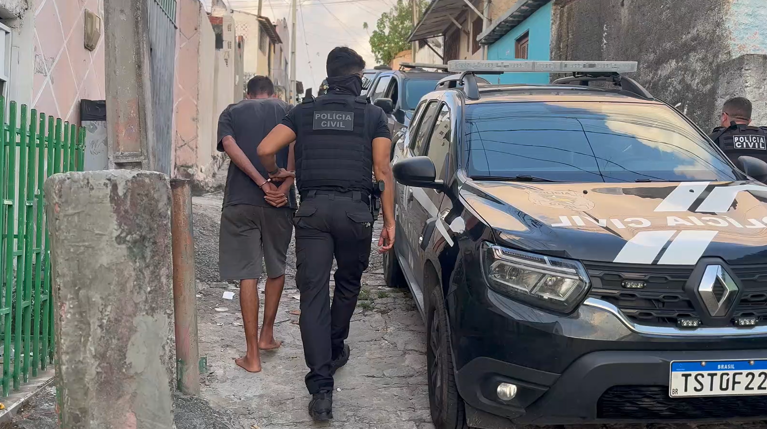 Laboratório de drogas é fechado pela Polícia Civil na Grande Natal; veja quantos presos e material apreendido