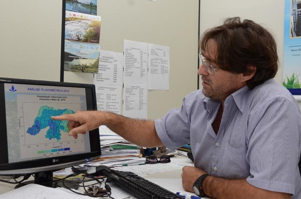 Segundo o meteorologista da Empresa de Pesquisa Agropecuária do Rio Grande do Norte (Emparn), Gilmar Bistrot, o El Niño já apresenta intensidade classificada como “forte” e a previsão é de que possa alcançar a categoria “muito forte” entre os meses de outubro e novembro deste ano.