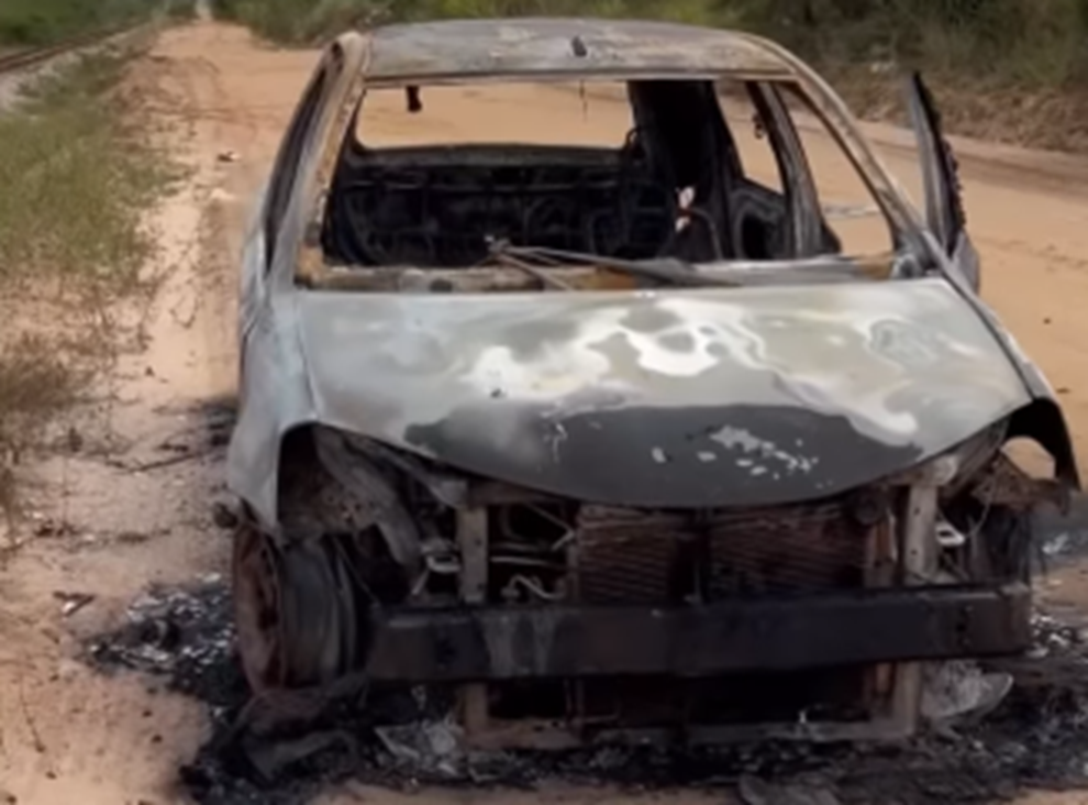 Carro que pode ter sido utilizado pelos criminosos foi encontrado em Parnamirim