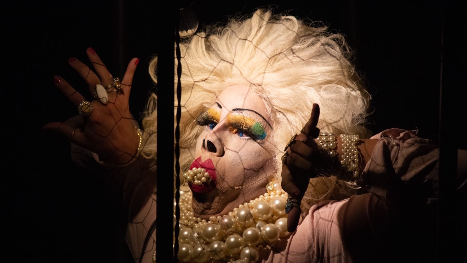 “A Mulher Monstro” completa 10 anos e retorna a Natal com apresentações gratuitas e provocativas
