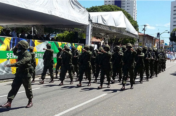 Quem utiliza o transporte público em Natal precisará ficar atento às mudanças temporárias nos itinerários de 10 linhas de ônibus durante o Desfile Cívico de 7 de Setembro.