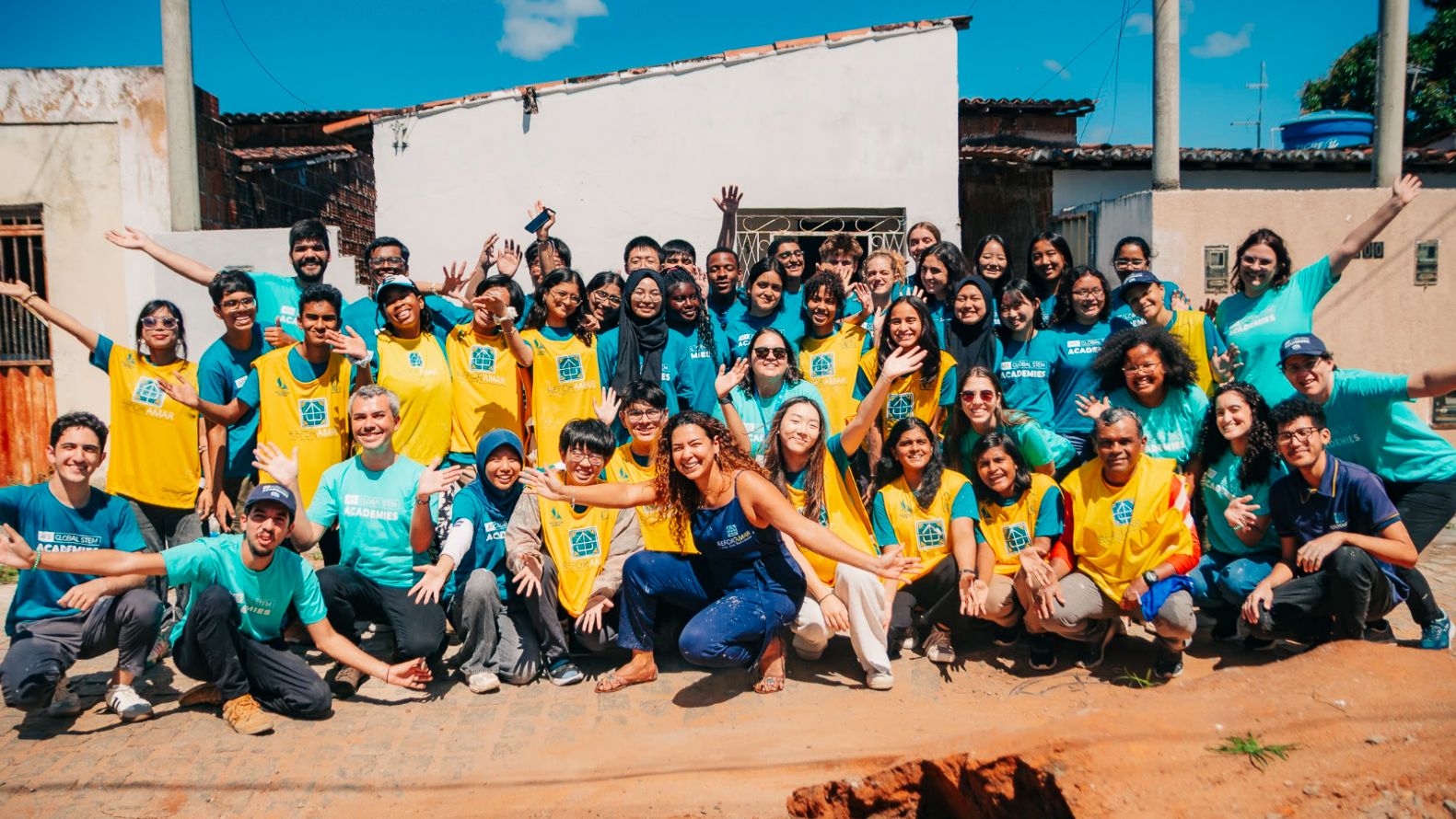 Projeto social transforma comunidades com a construção de praças e reformas de casas no RN - divulgação