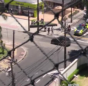 Diante da situação, Isorlanda decidiu ir pessoalmente ao condomínio. Ela foi acompanhada pelo irmão, tio de Isabelle. Ao chegarem ao local, os dois receberam da síndica a confirmação de que a estudante havia morrido na noite anterior.