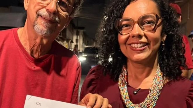 Evangélicos lançam carte de compromissos e candidatos do PT assinam