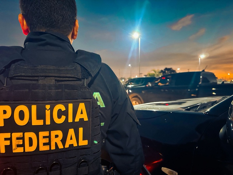 PF cumpre mandados no Nordeste e investiga aplicação de recursos previdenciários de R$ 80 milhões no Banco Master