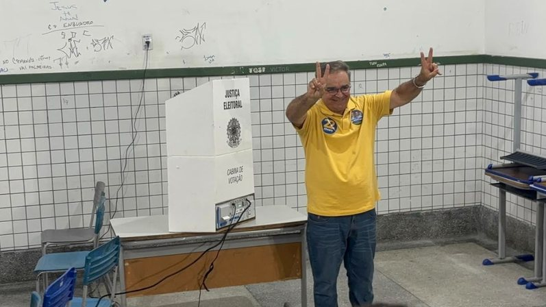Álvaro Dias não conseguiu votos suficientes para ir para o segundo turno / Foto: Eli Bernardo
