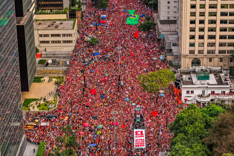 São Paulo foi o estado que mais contribuiu para a ampliação da votação de Lula entre os dois turnos, com 2.613.861 votos adicionais.