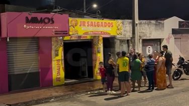 Incêndio destrói lanchonete na Zona Norte de Natal e comerciante pede socorro