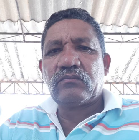 José Jasilson Bezerra da Silva estava no estabelecimento quando foi surpreendido por dois homens que chegaram ao local em uma motocicleta.