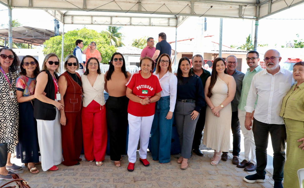 Presentes na solenidade. Foto: Heros Lucena