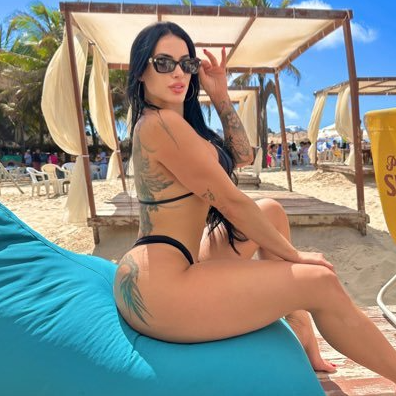 Camila Becker ocupa a terceira posição. A influenciadora integra o grupo de criadoras que vêm aparecendo entre os perfis de maior destaque na Privacy e também esteve presente em levantamentos anteriores.